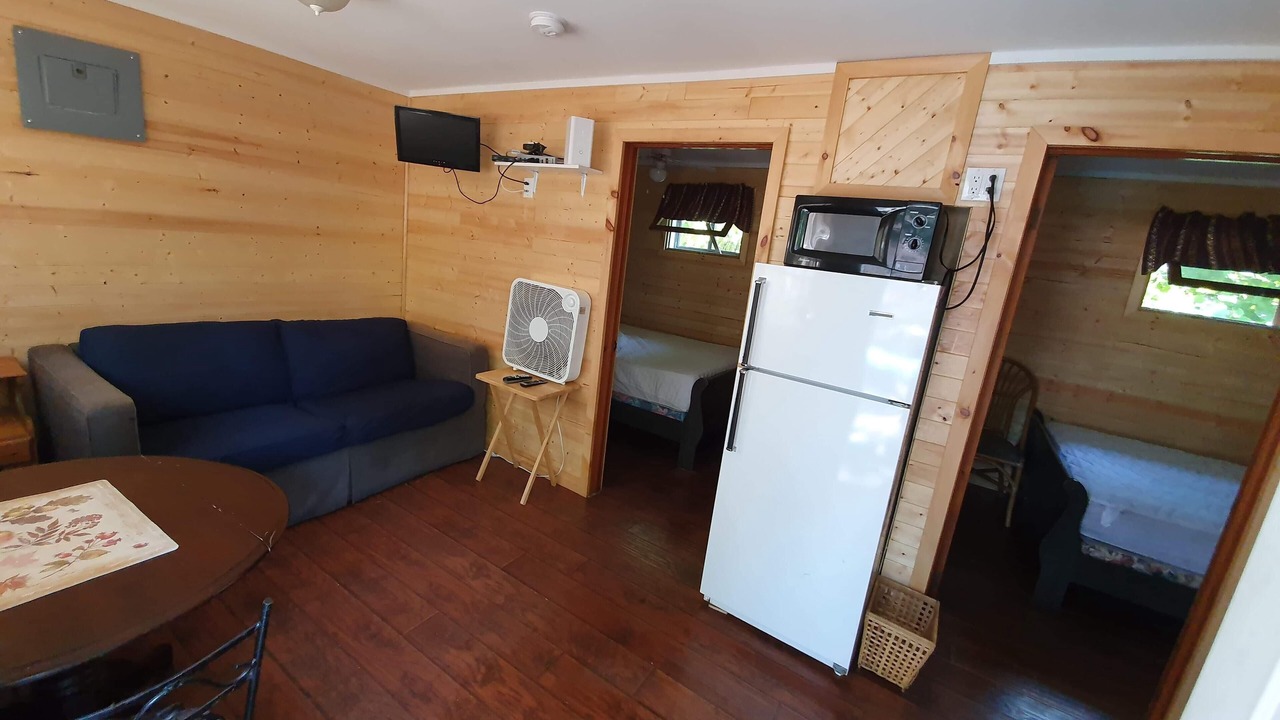 Photo of Livingroom in Wasaga Beach