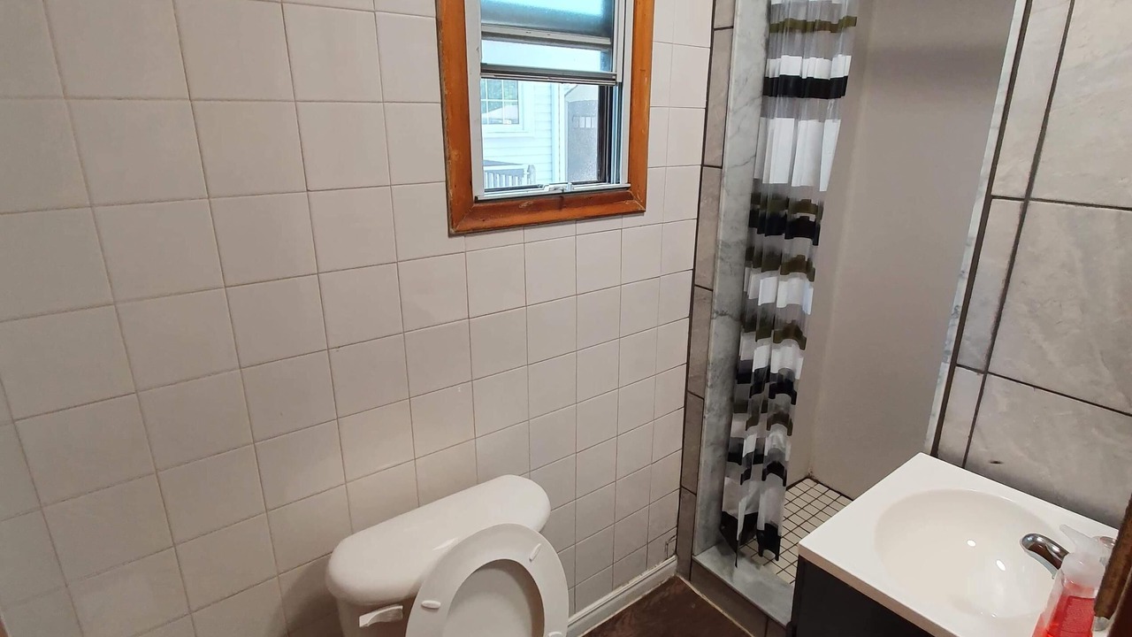 Photo of Bathroom in Wasaga Beach
