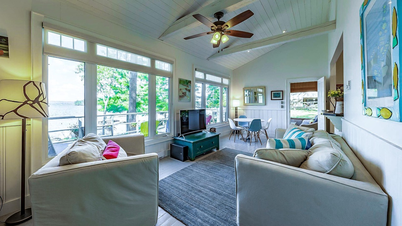 Photo of Bedroom in Muskoka Lakes