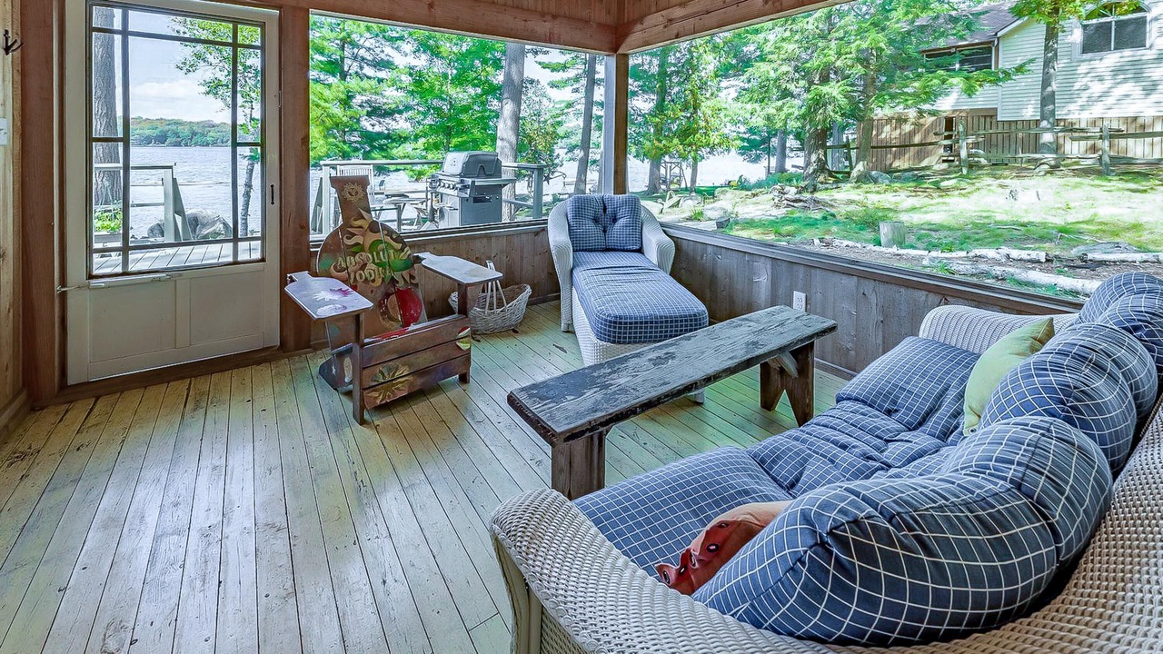 Photo of Bedroom in Muskoka Lakes