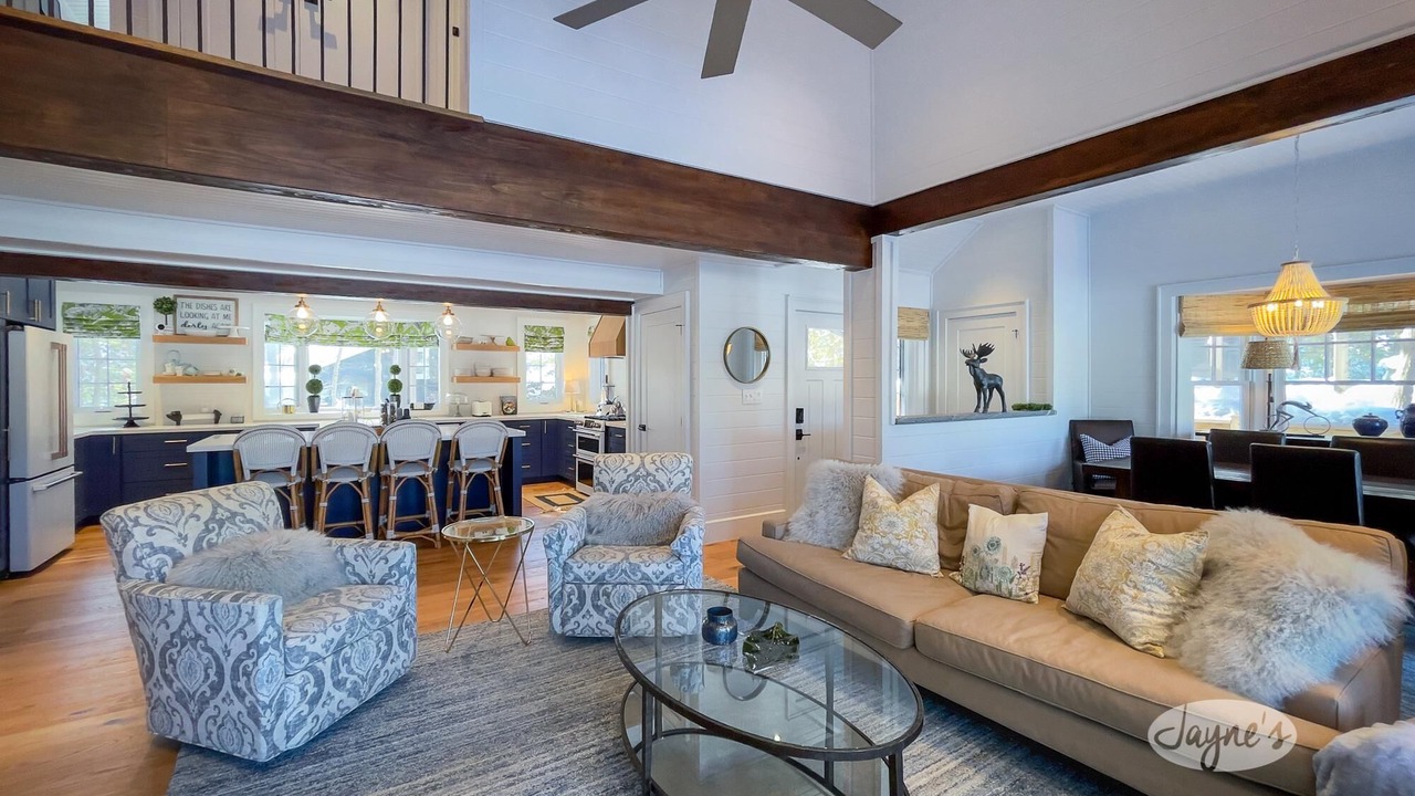 Photo of Bedroom in Muskoka Lakes