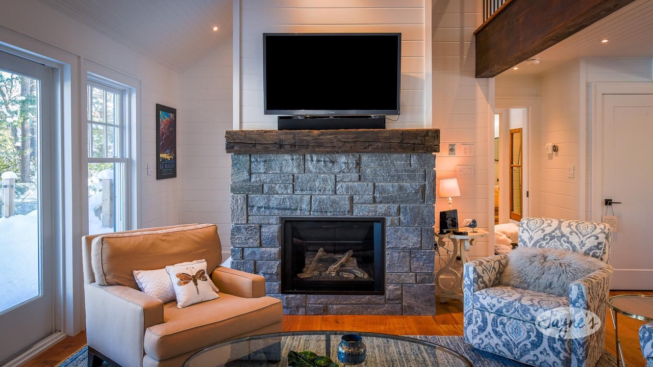 Photo of Livingroom in Muskoka Lakes