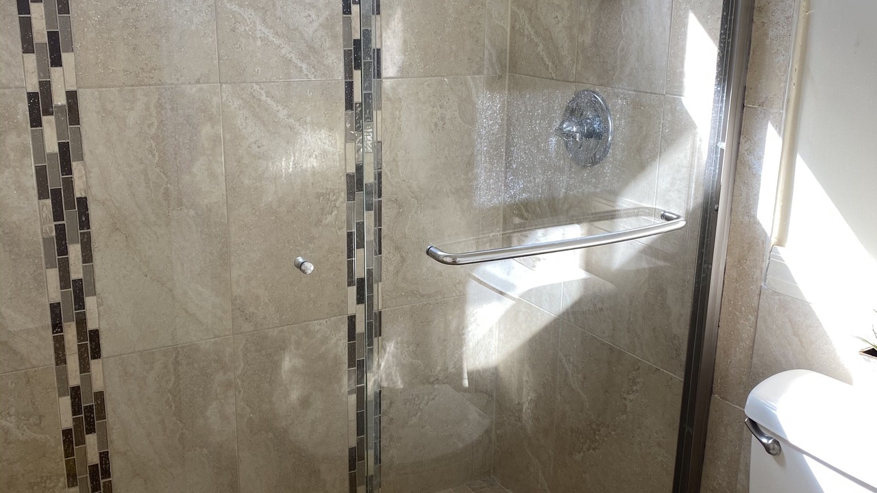 Photo of Bathroom in Fairvilla