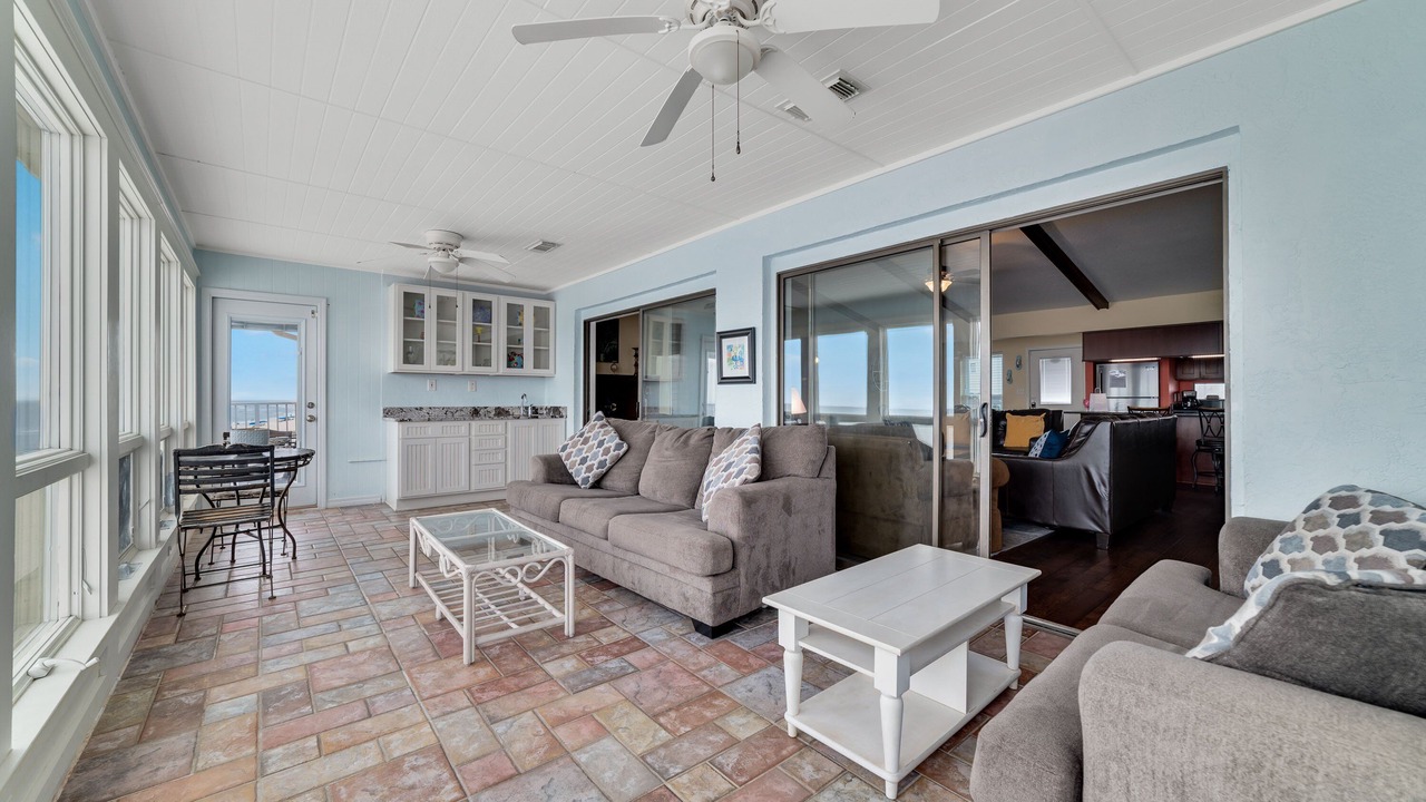 Photo of Bedroom in Gulf Shores