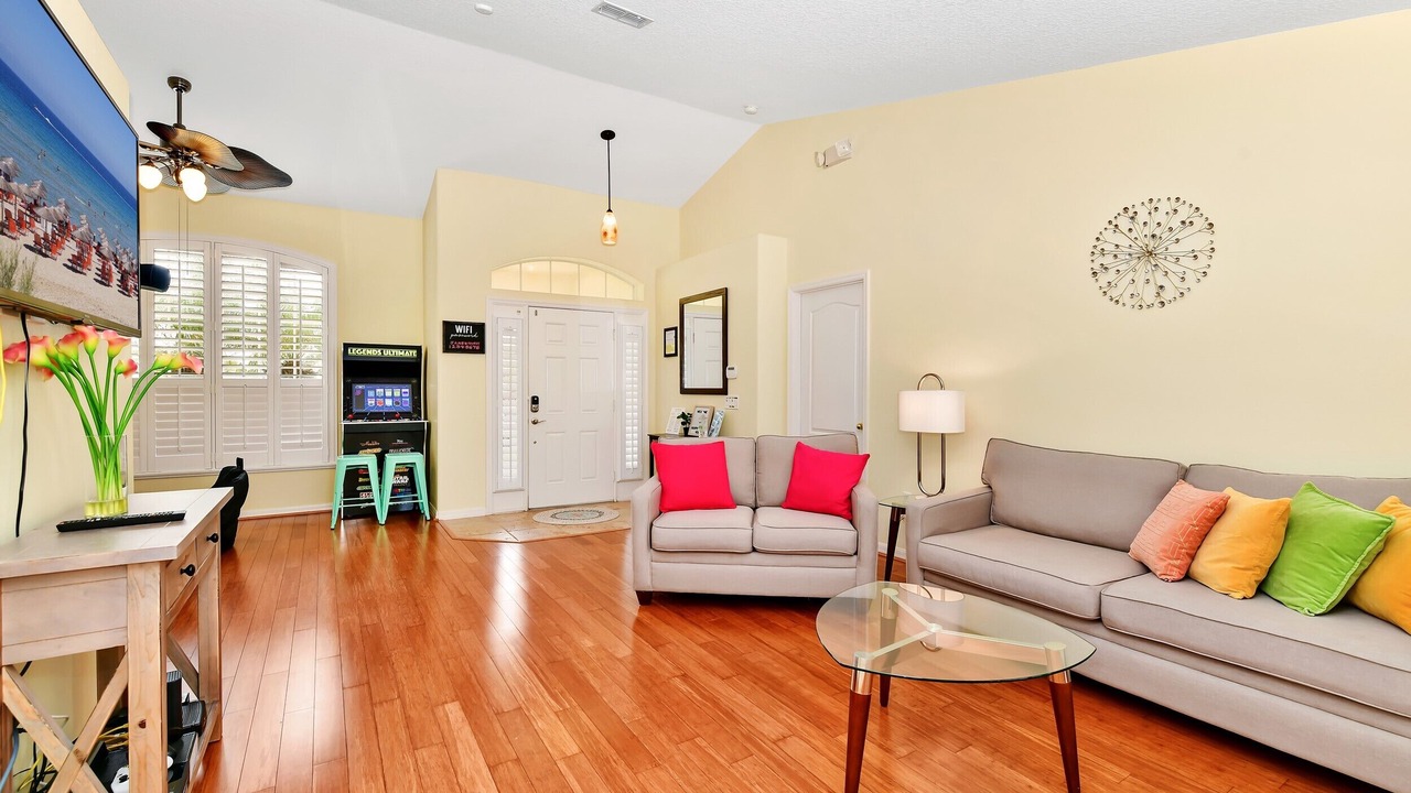 Photo of Livingroom in Tuscan Ridge