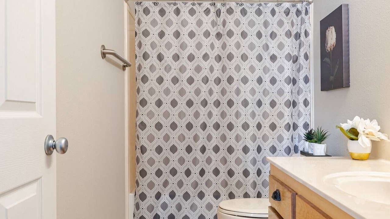 Photo of Bathroom in Ono Island