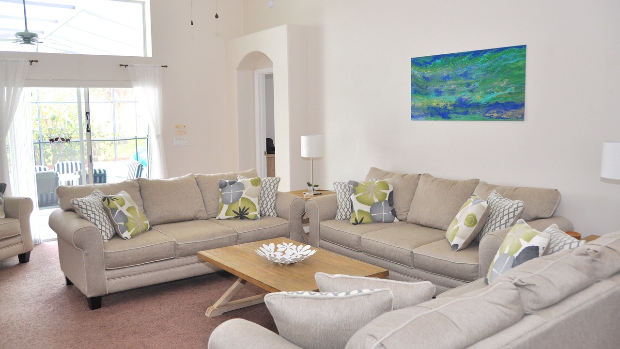 Photo of Livingroom in Orange Tree