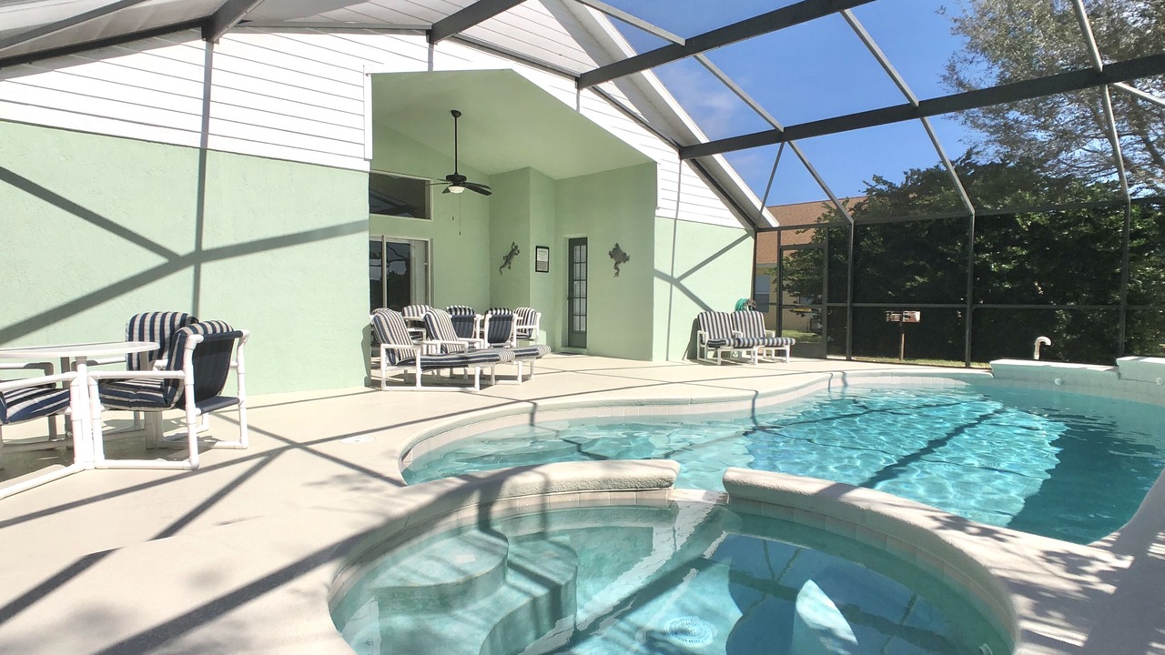 Photo of Outdoor in Orange Tree