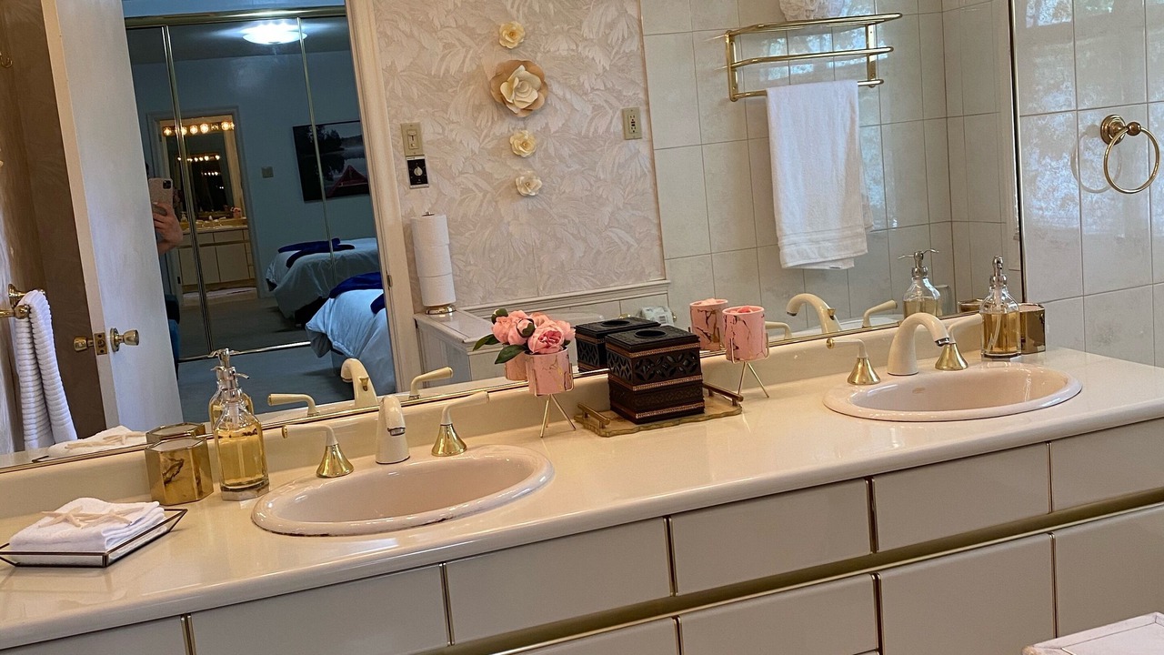 Photo of Bathroom in Etobicoke