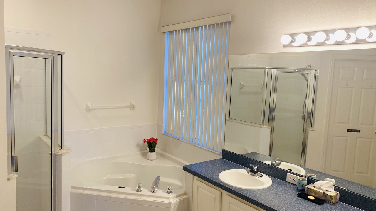 Photo of Bathroom in Calabay Parc