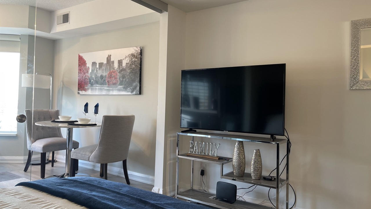 Photo of Bedroom in Bloor-Yorkville
