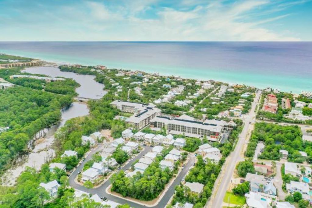 Photo of Outdoor in Lakeside at Blue Mountain Beach