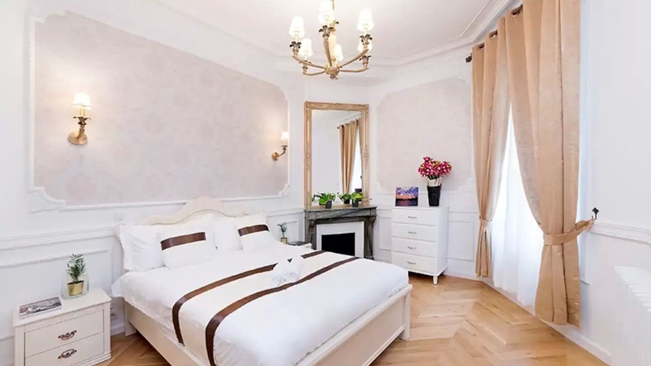 Photo of Bedroom in Chaussee-d'Antin