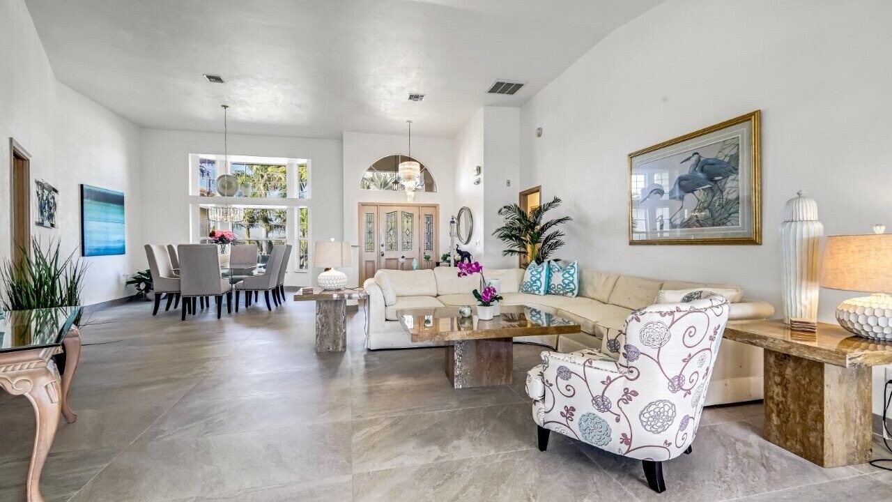 Photo of Livingroom in Eight Lakes