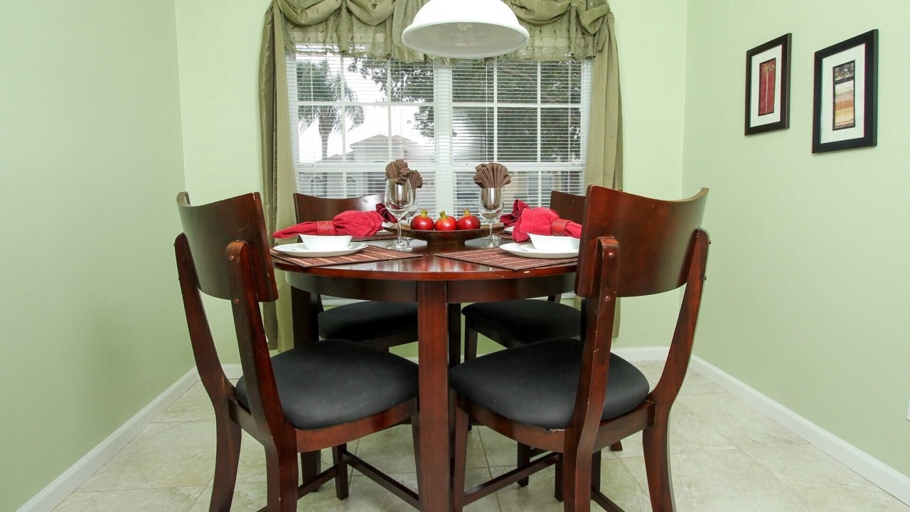 Photo of Bedroom in Windsor Palms