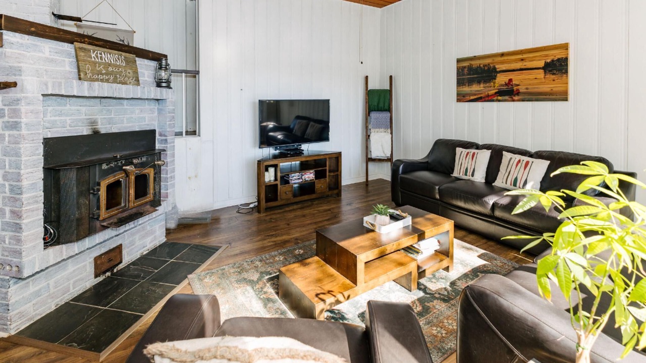 Photo of Livingroom in Dysart et al