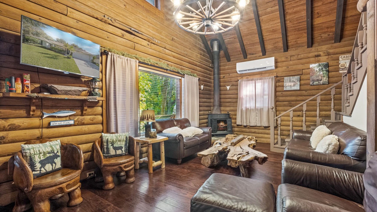 Photo of Livingroom in Nobleton