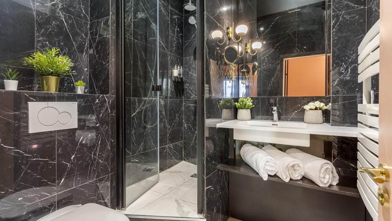 Photo of Bathroom in Les Halles