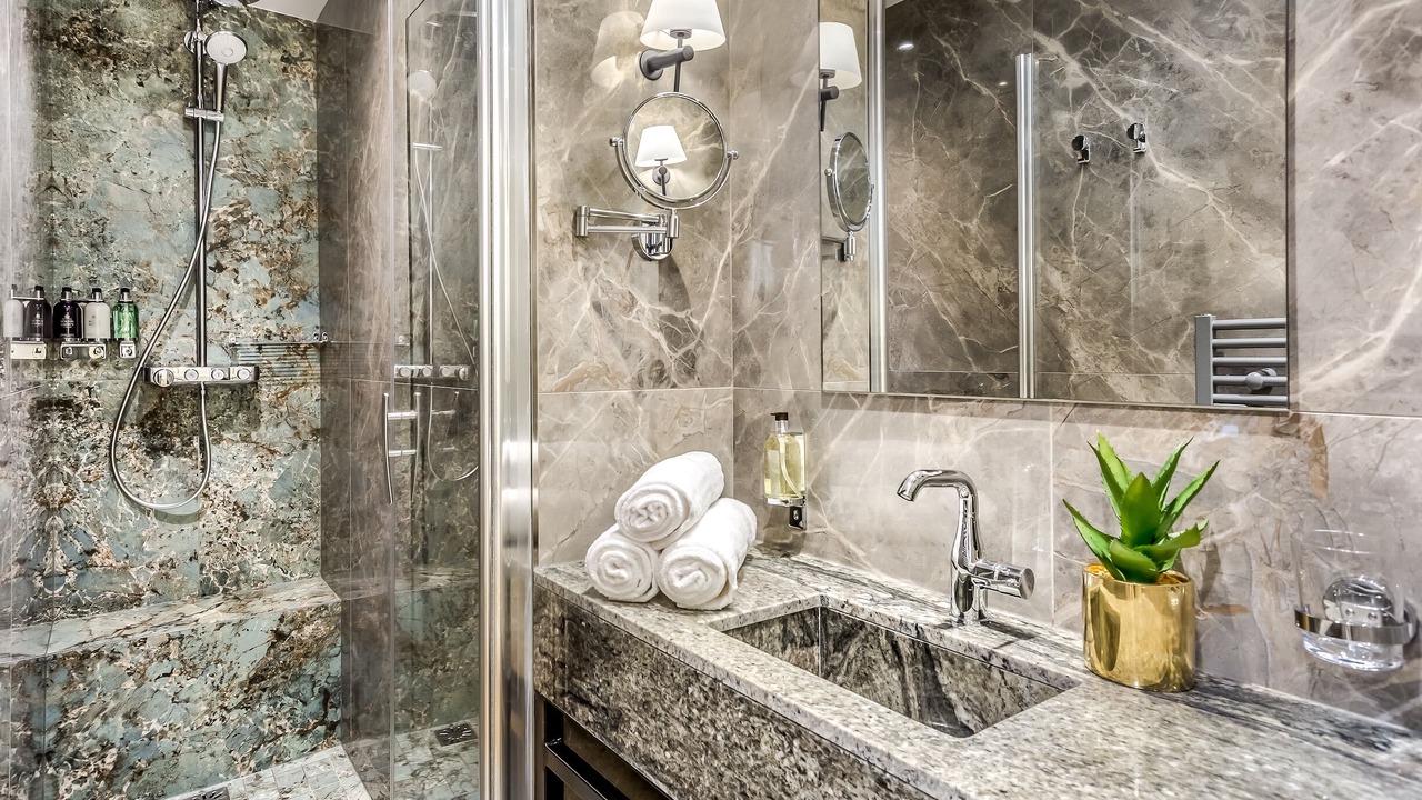 Photo of Bathroom in 1st Arrondissement