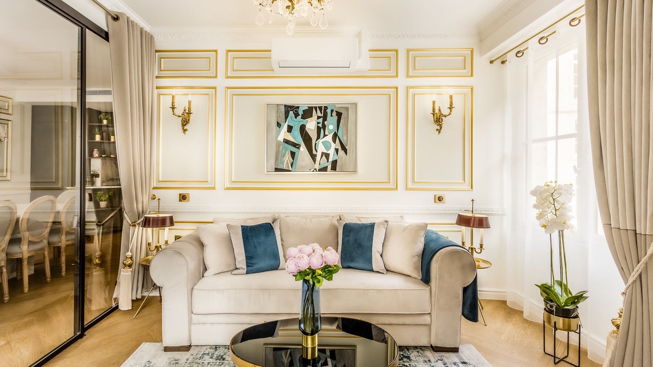 Photo of Livingroom in 1st Arrondissement