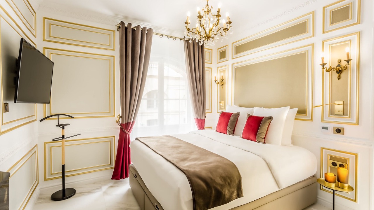 Photo of Bedroom in 1st Arrondissement