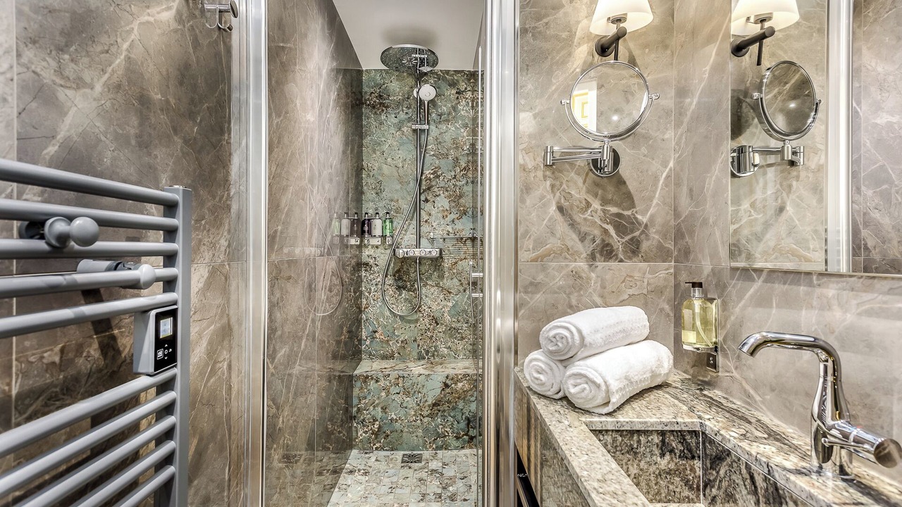Photo of Bathroom in 1st Arrondissement
