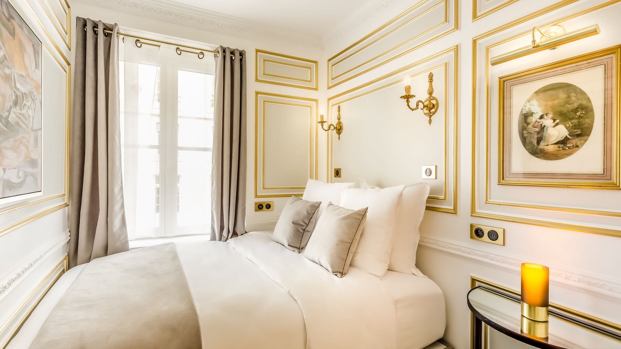 Photo of Bedroom in 1st Arrondissement
