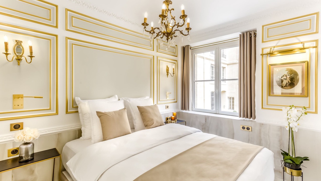 Photo of Bedroom in 1st Arrondissement