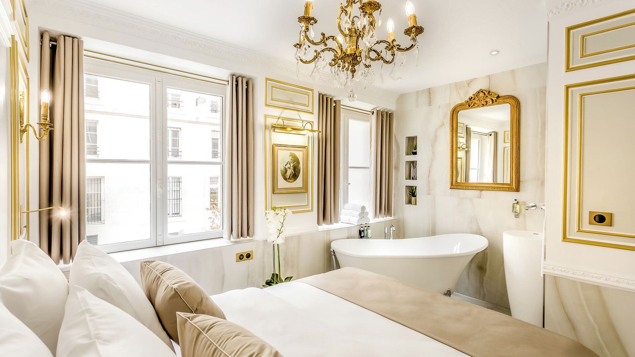 Photo of Bathroom in 1st Arrondissement