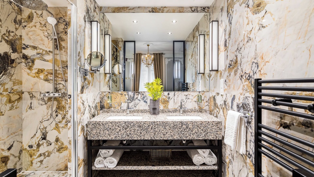 Photo of Bathroom in Paris City Center