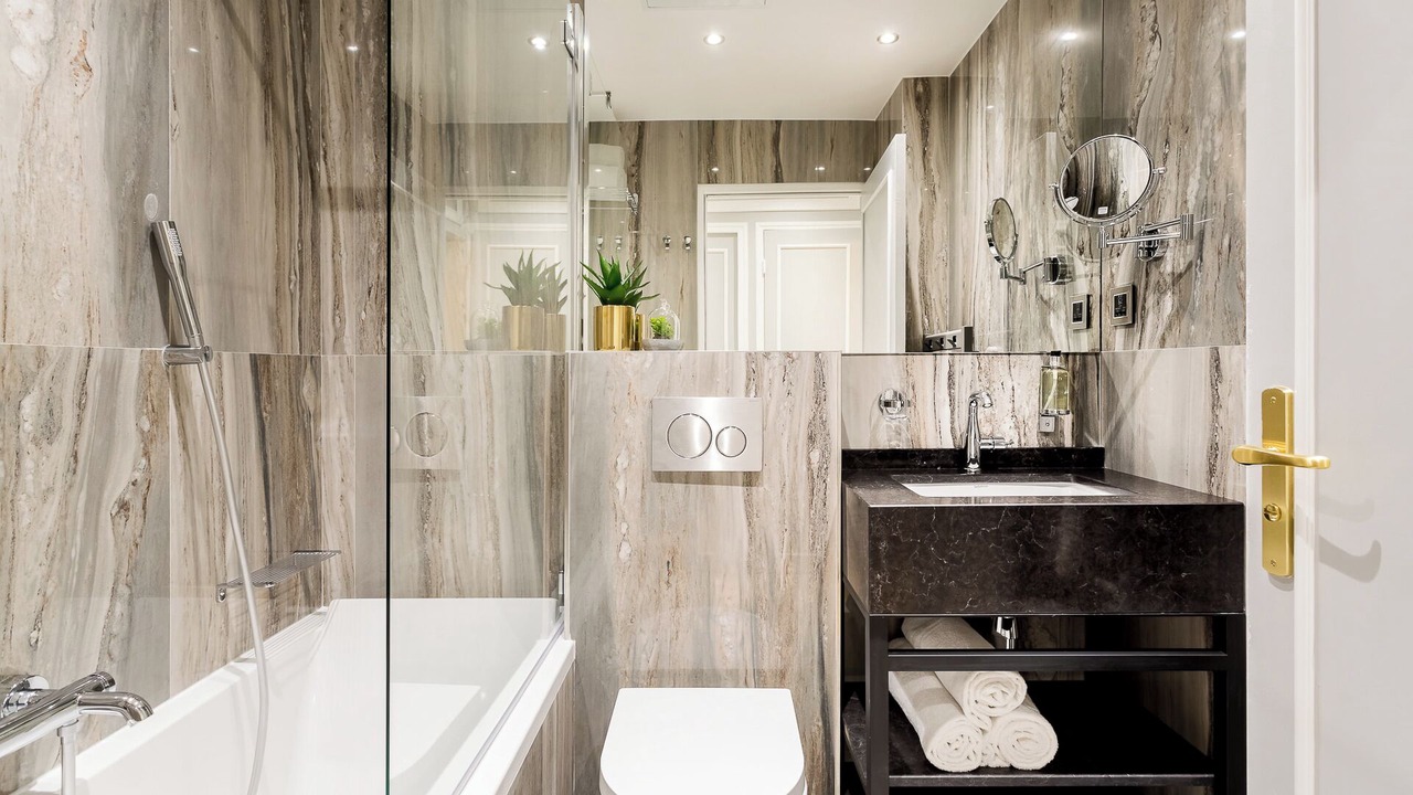 Photo of Bathroom in Paris City Center