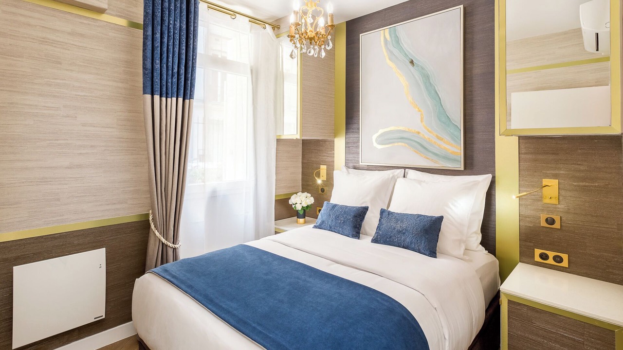 Photo of Bedroom in Faubourg Saint-Germain