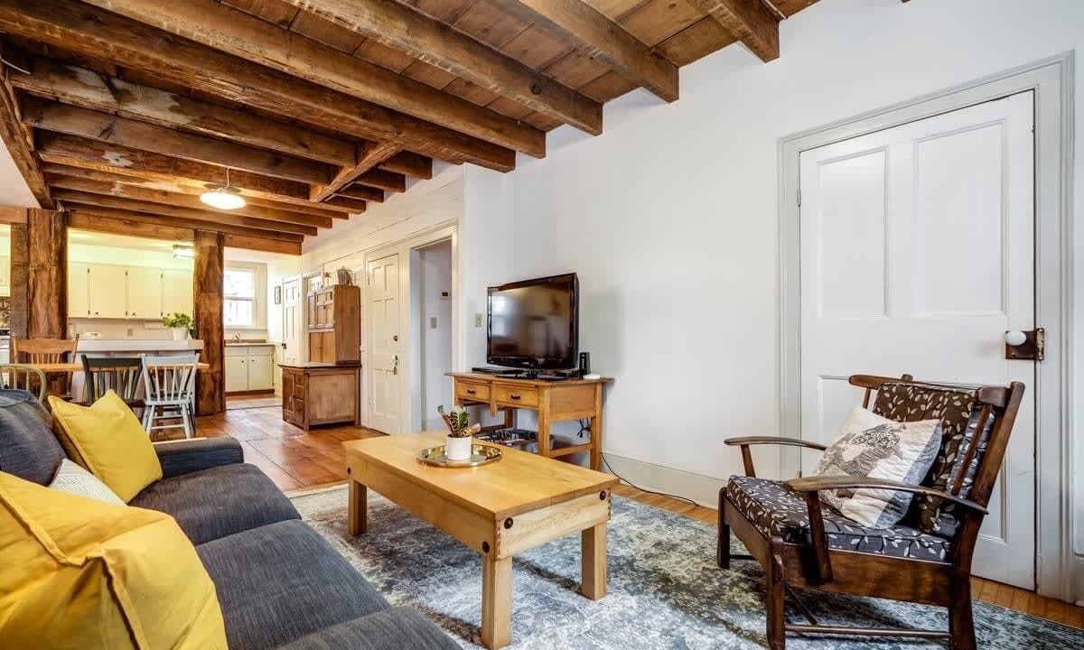 Photo of Livingroom in Picton