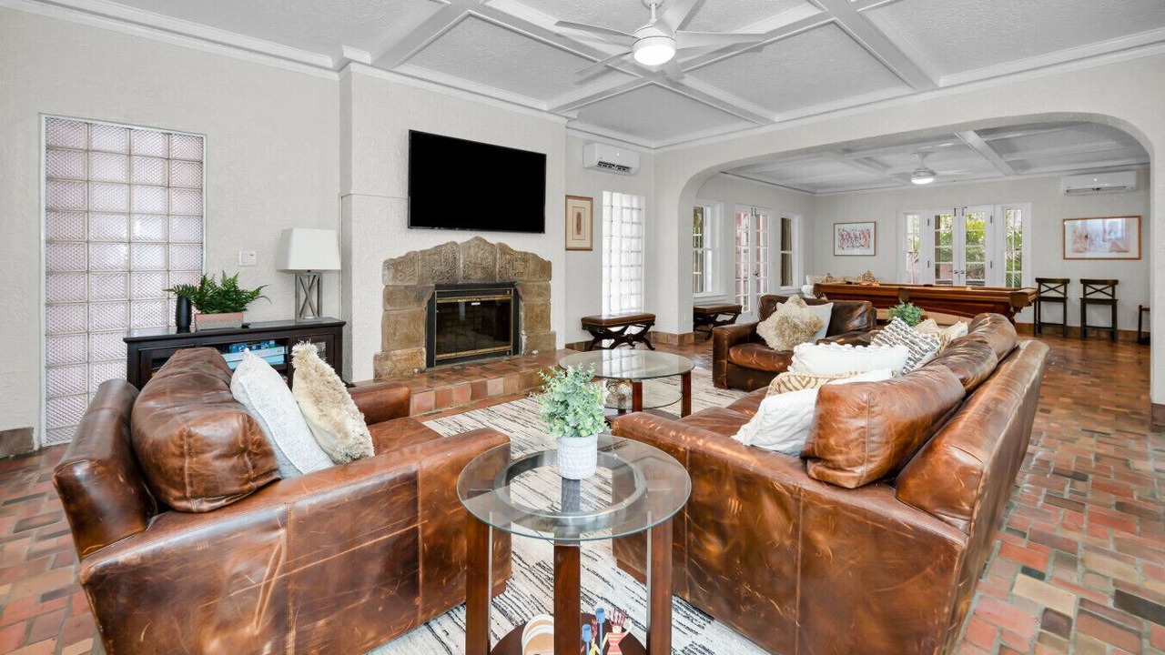 Photo of Livingroom in Bay Esplanade