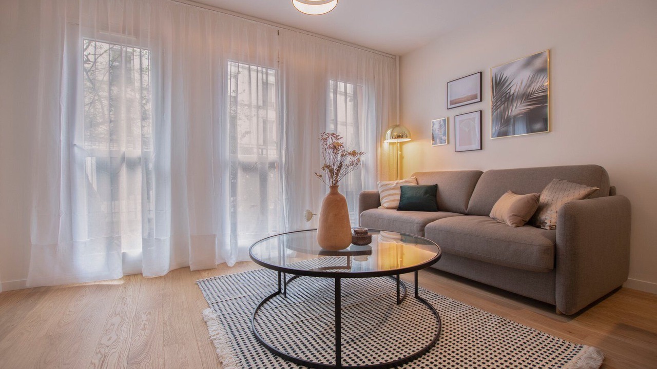Photo of Livingroom in 19th Arrondissement
