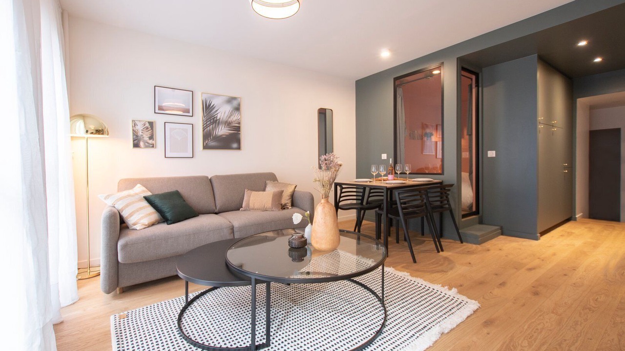 Photo of Livingroom in 19th Arrondissement
