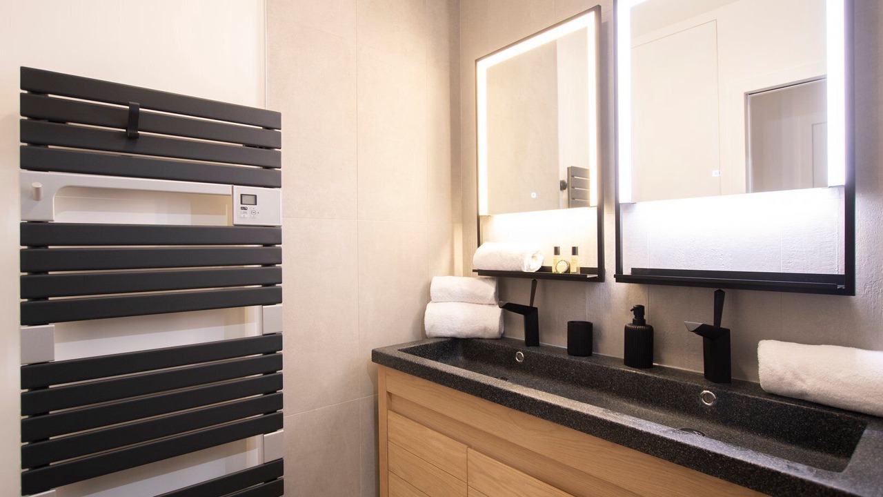 Photo of Bathroom in 19th Arrondissement