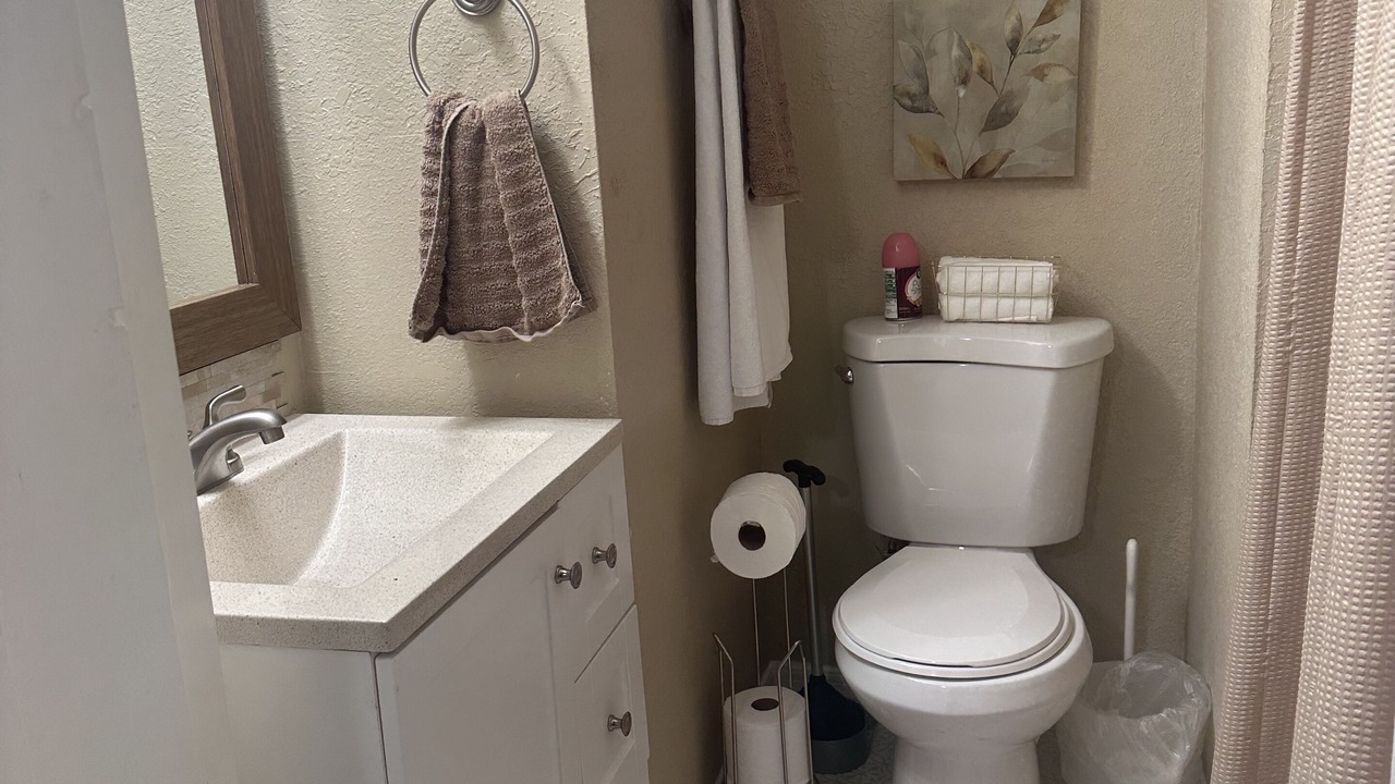 Photo of Bathroom in Temple Crest