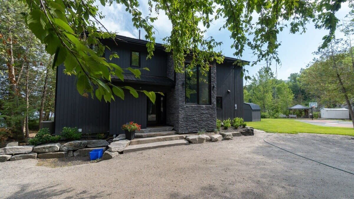 Photo of Others in Rosseau