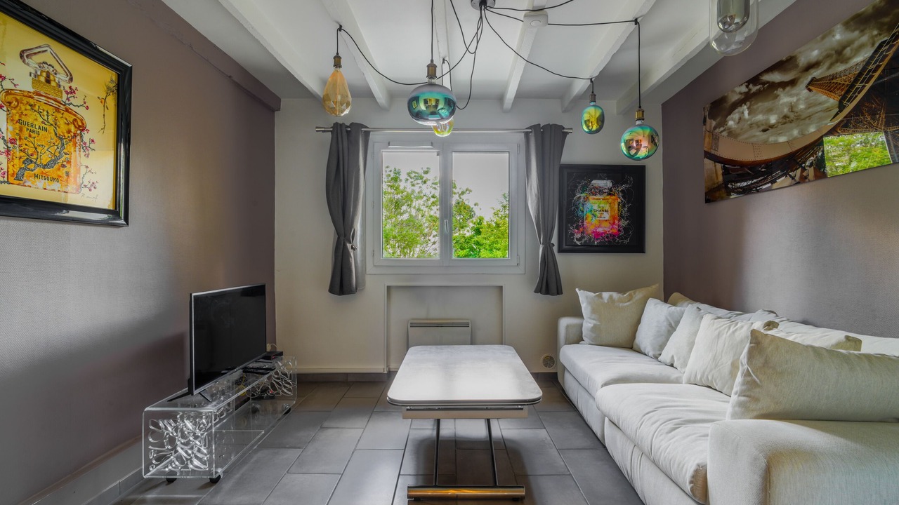 Photo of Livingroom in Roissy-en-France
