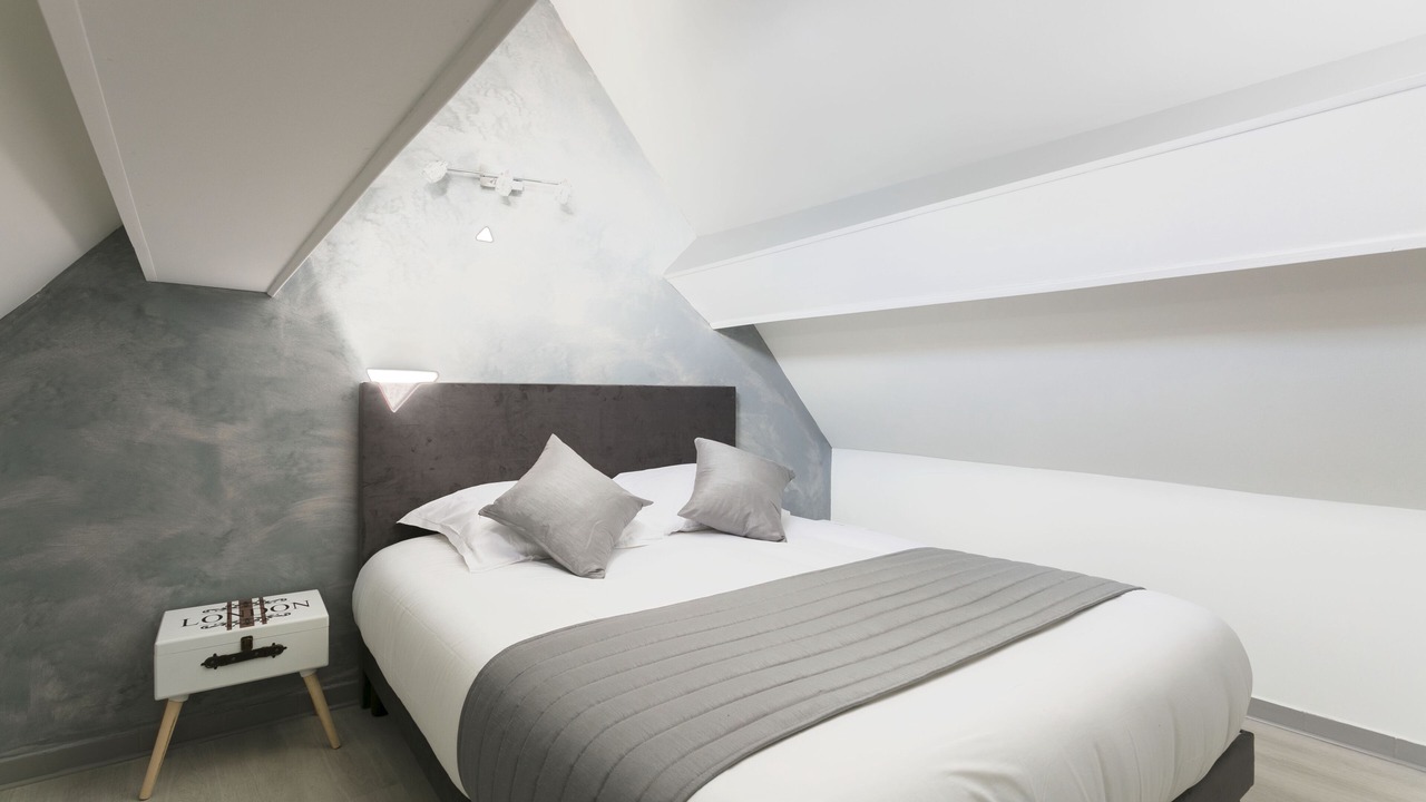 Photo of Bedroom in Roissy-en-France