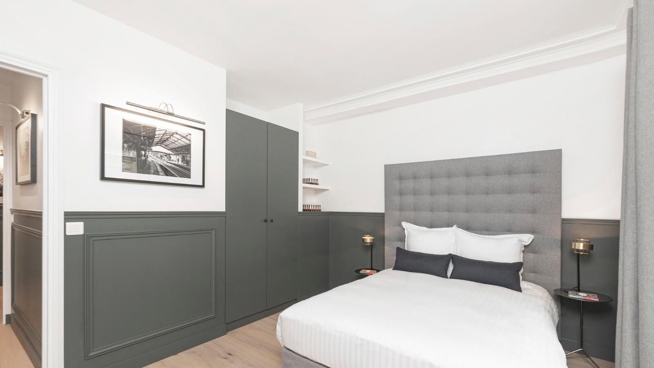 Photo of Bedroom in 2nd Arrondissement