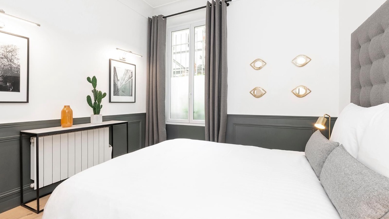 Photo of Bedroom in Quartier du Faubourg-Montmartre