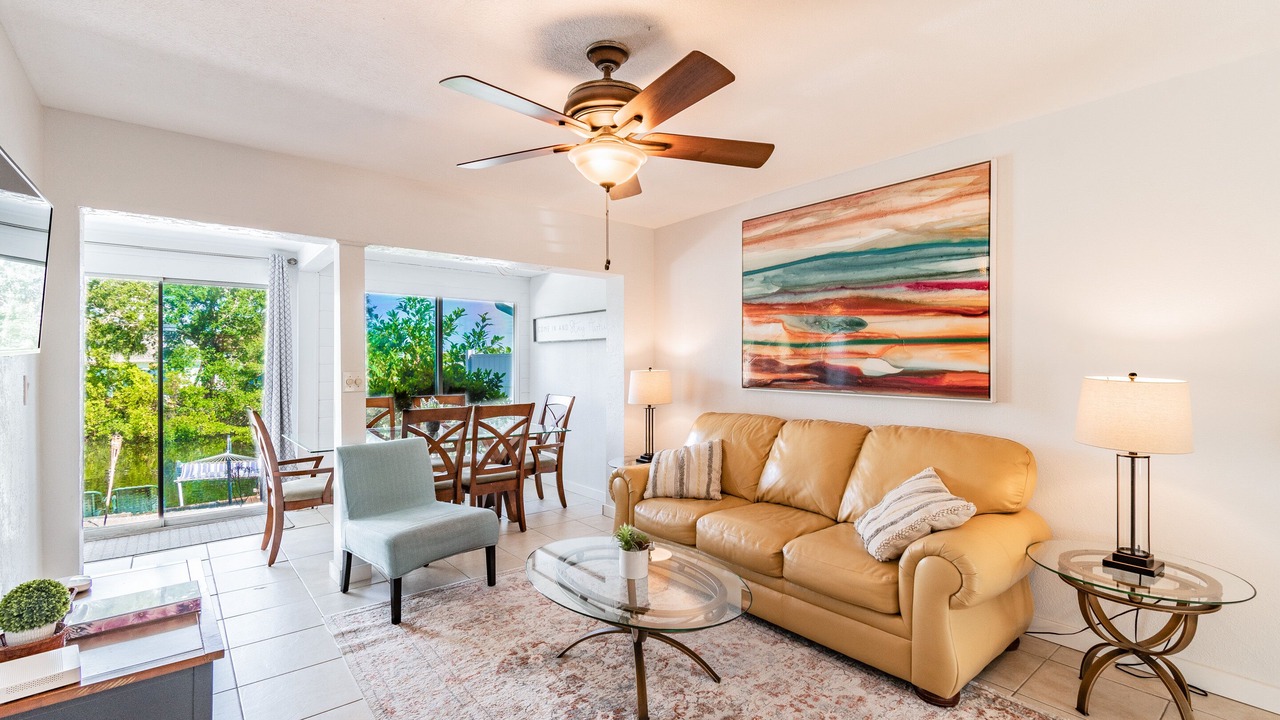 Photo of Livingroom in Ozona