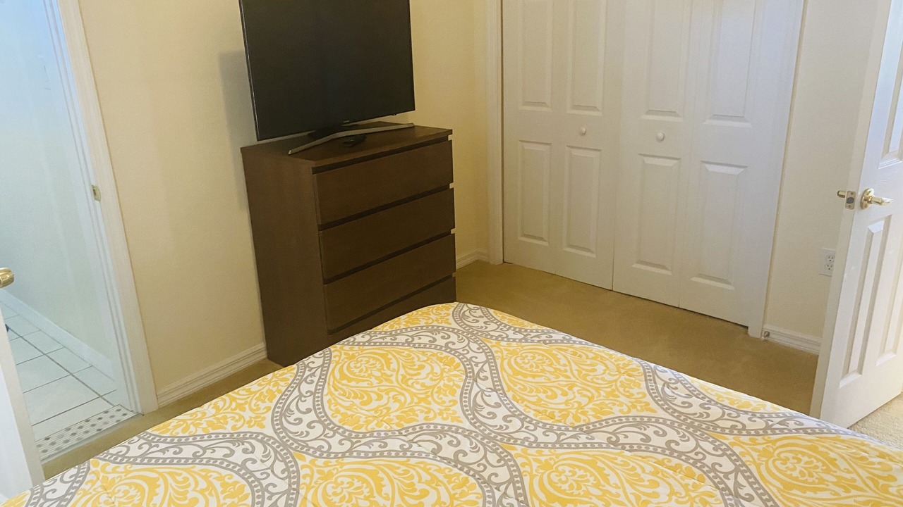 Photo of Bedroom in Ridgewood Lakes