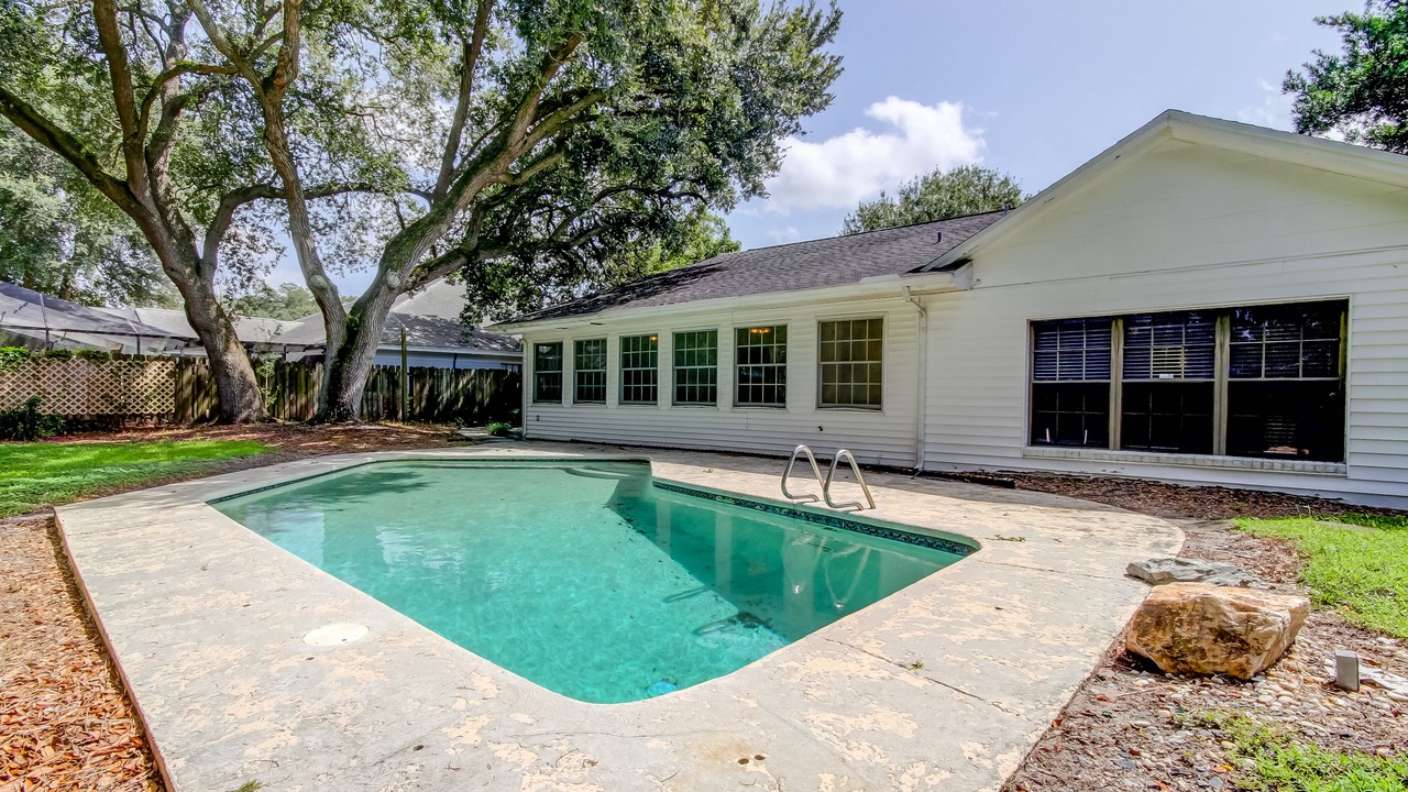Photo of Outdoor in Carrollwood