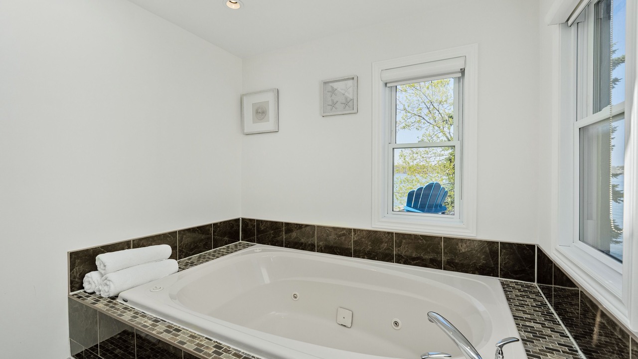 Photo of Bathroom in Barrie