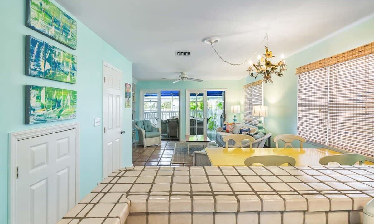 Photo of Livingroom in Bahama Village