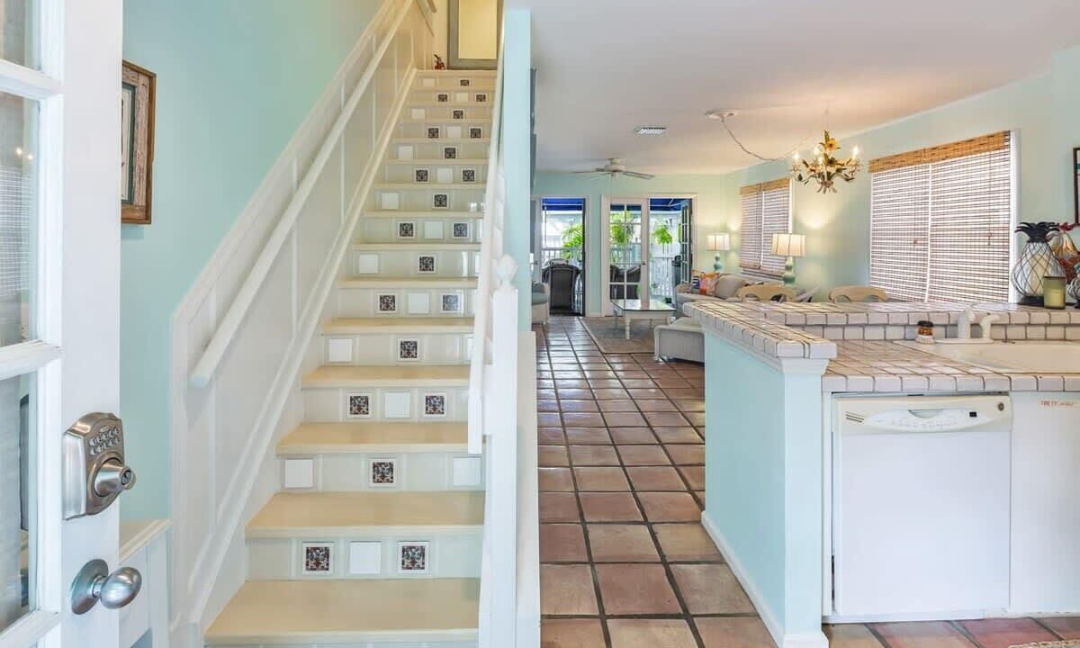 Photo of Livingroom in Bahama Village