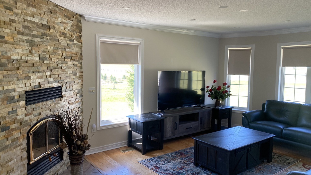 Photo of Livingroom in Adjala-Tosorontio